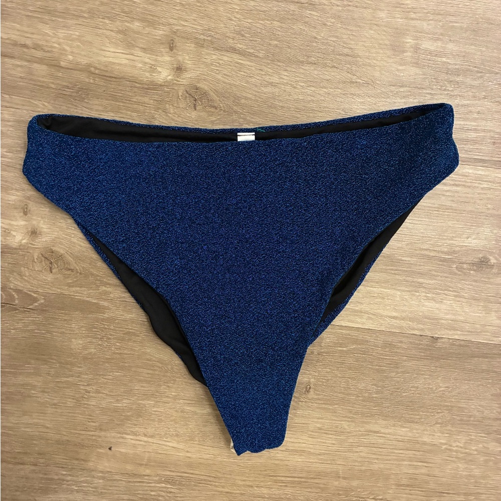 Sparkling Dark Blue Bikini Set - Picture 5 of 9